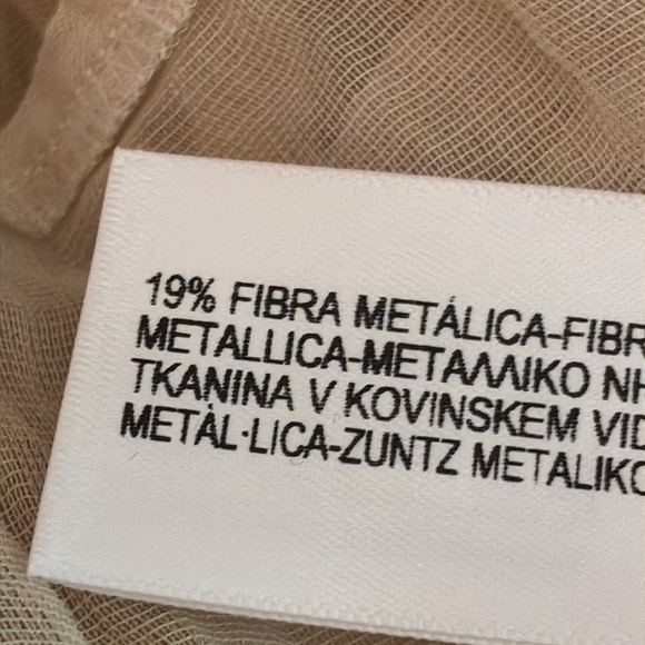 NWT. Massimo Dutti Cream Shirt with Textured Detail. Size L. - Picture 11 of 13